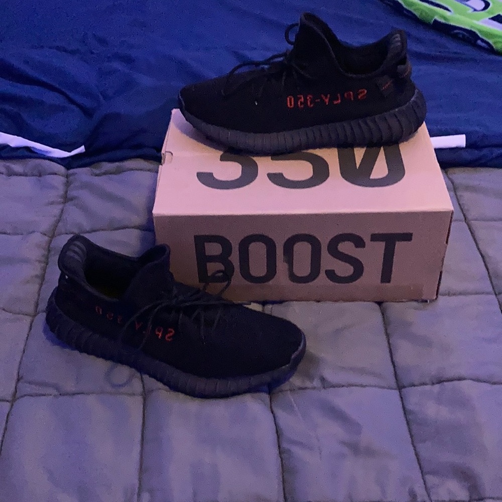 ❌SOLD! (Trade)❌ Yeezy Boost 350 V2 “Bred”